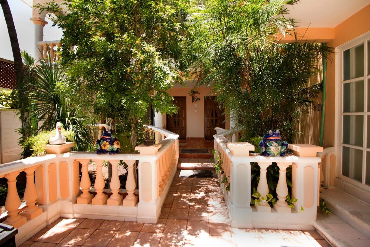 Hotel Francis Arlene Adults Only Isla Mujeres Exterior photo