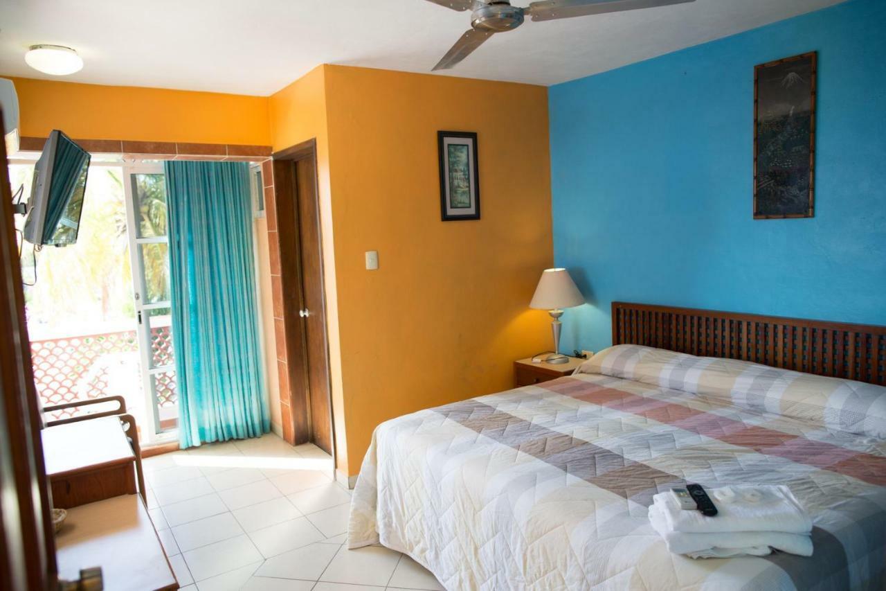 Hotel Francis Arlene Adults Only Isla Mujeres Exterior photo